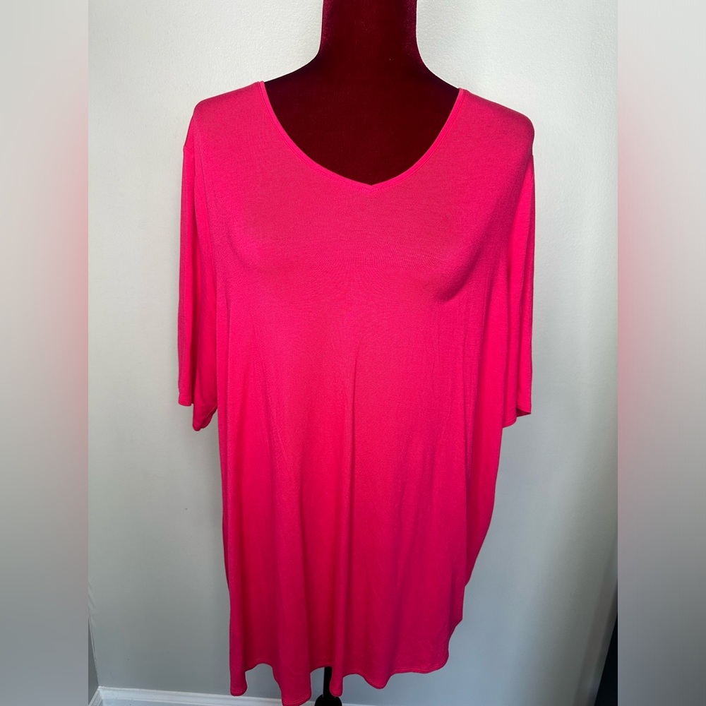 New Hot pink quarter length dress top